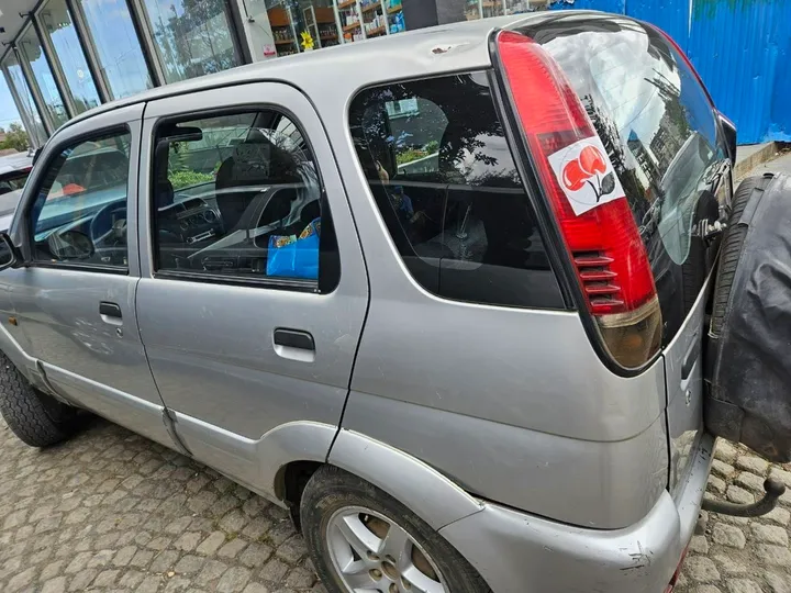 Daihatsu Terios 2005 Automatic – photo 4