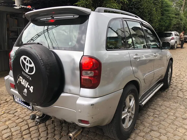 Toyota RAV4 2005 Manual – photo 5