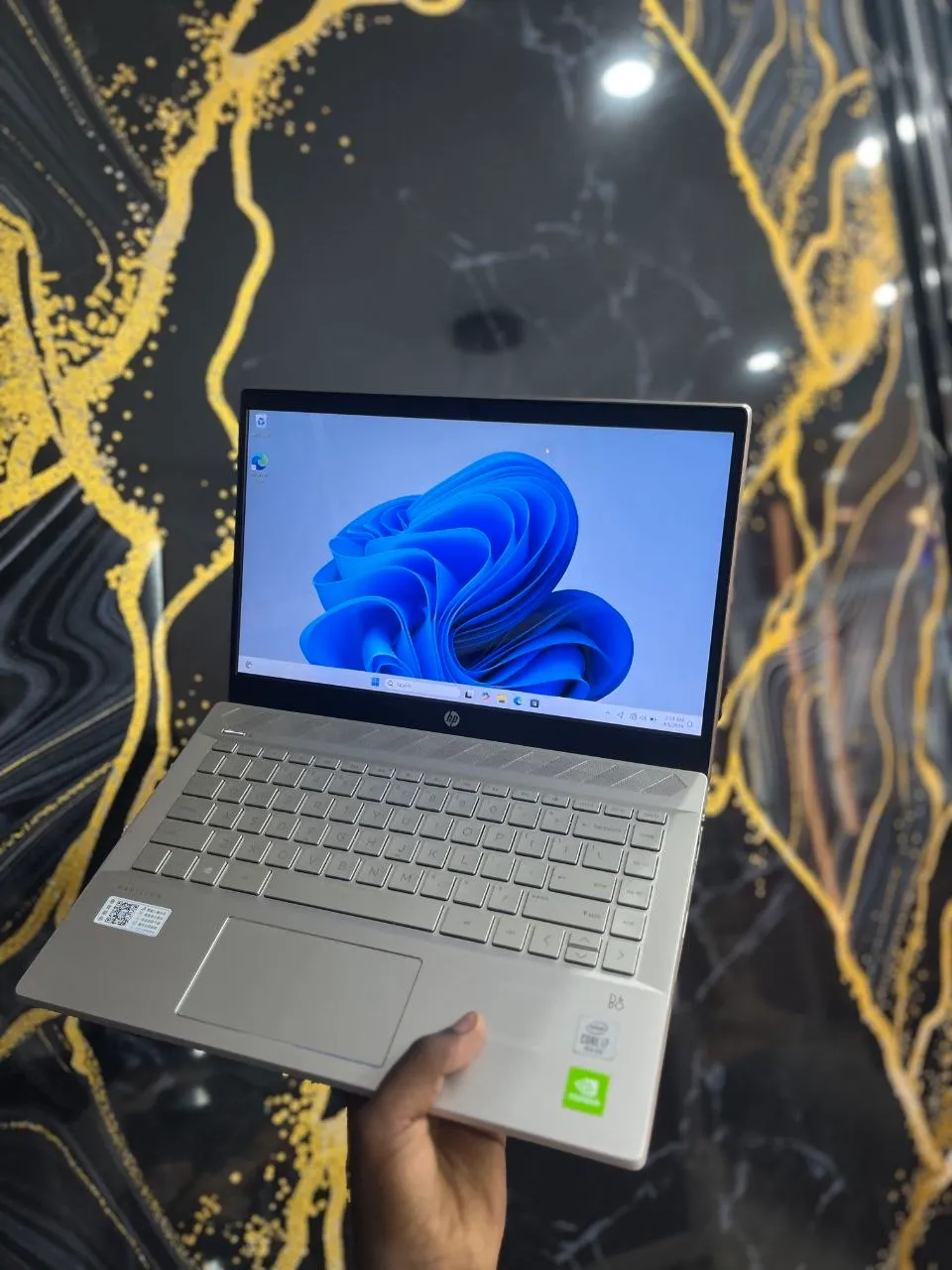 HP Pavilion 14 i7 Laptop – photo 9