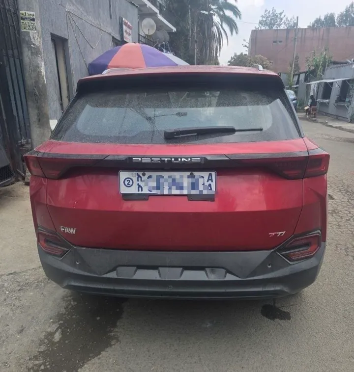 FAW Bestune T77 2022 SUV – photo 3
