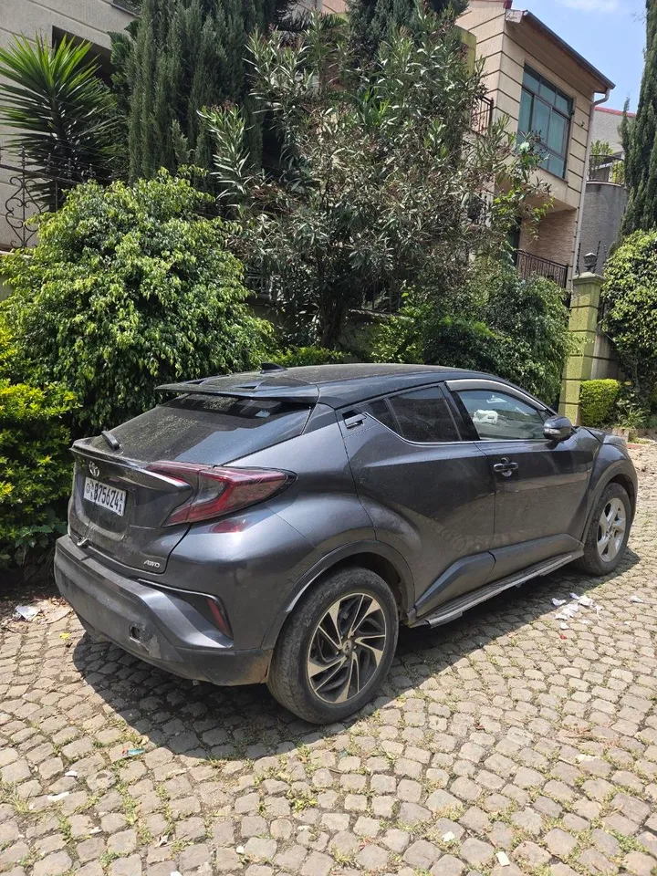 Toyota C-HR 2020 Petrol Automatic – photo 3