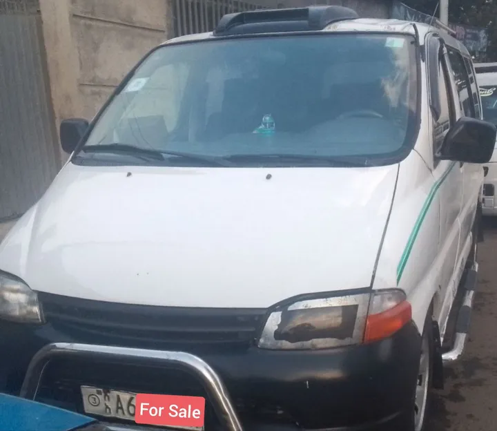Toyota Dolphin 2L Van 1999 – photo 4