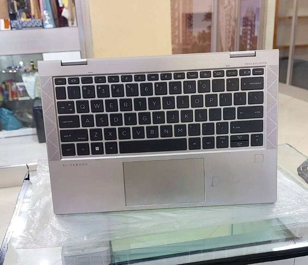 HP EliteBook 830 G8 x360 Laptop – photo 4