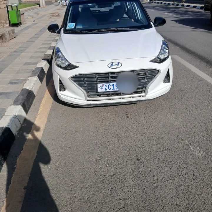 Hyundai Grand i10 2022 Automatic – photo 4