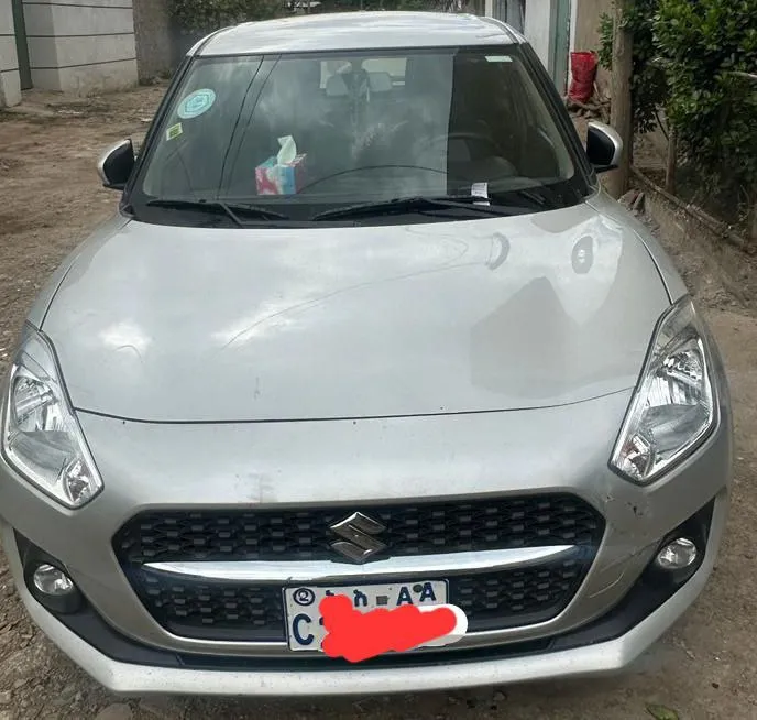 Suzuki Swift 2022 Automatic – photo 3