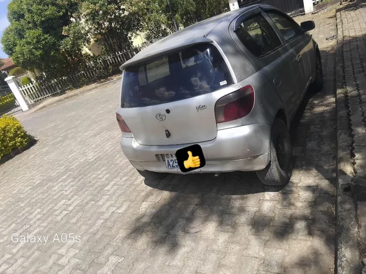 Toyota Vitz 1999 Automatic – photo 3
