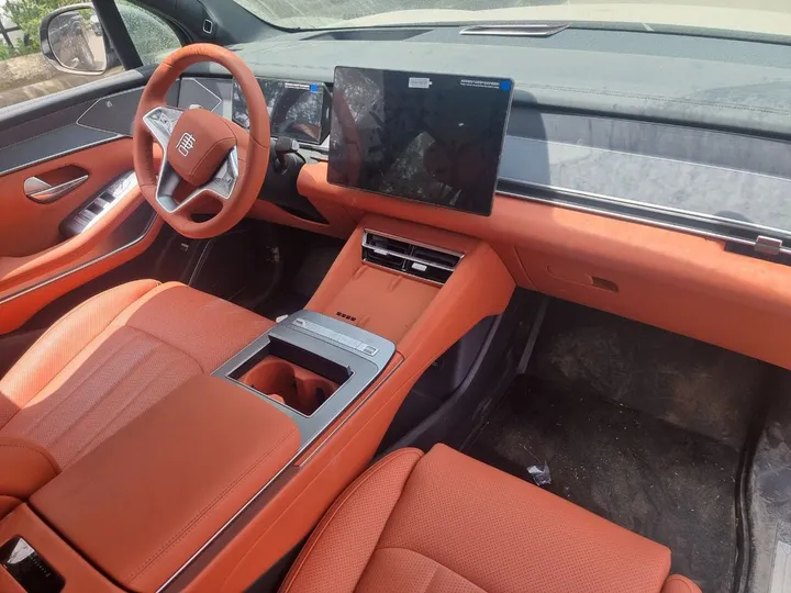 2025 BYD Tang L Exclusive SUV – photo 4