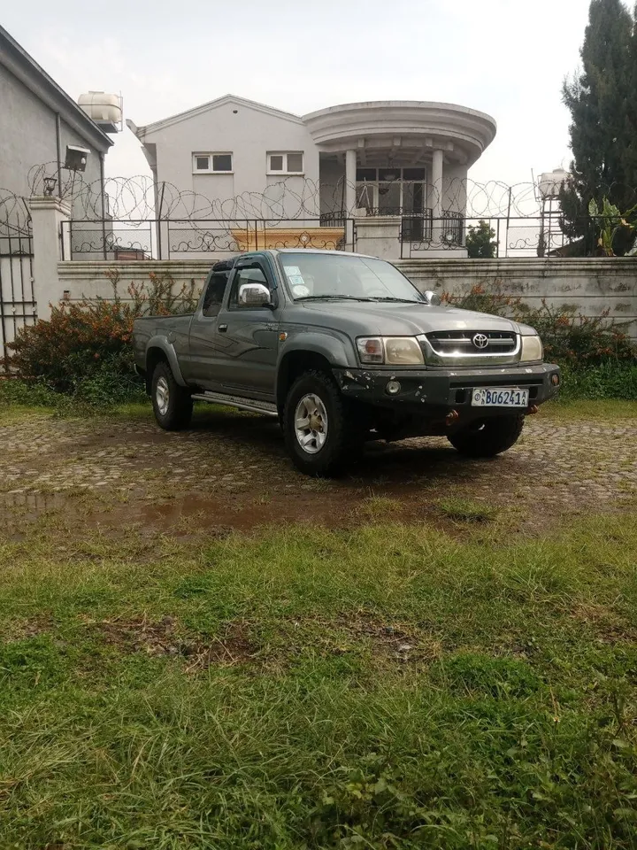 Toyota Hilux D4D 2005 Pickup – photo 4