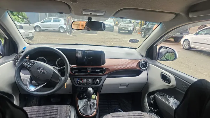 Hyundai Grand i10 2023 Automatic – photo 4