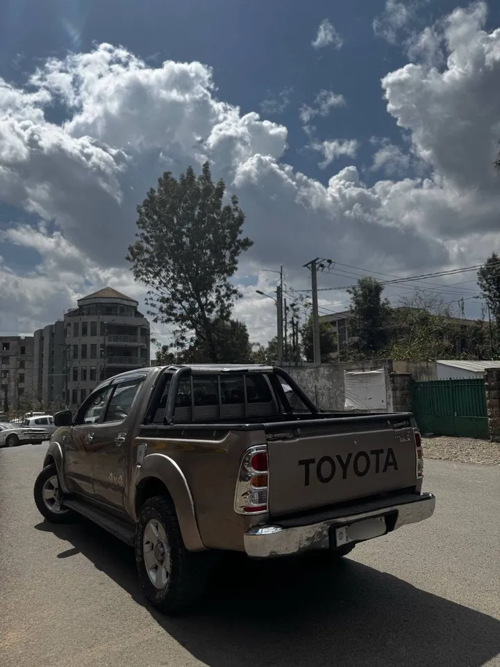 Toyota Hilux Double Cab 2010 – photo 3