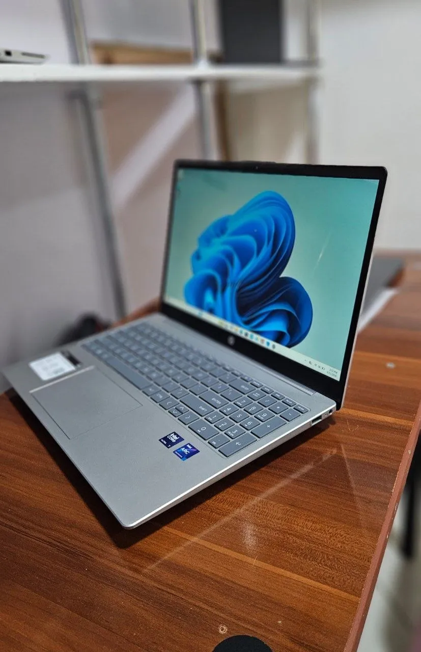 HP Ultra 7 16GB 512GB Laptop – photo 4