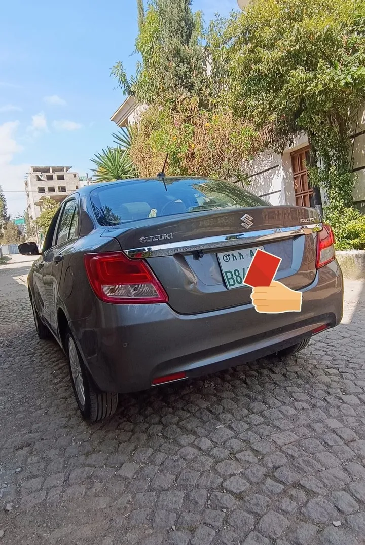 Suzuki Dzire 2022 Automatic – photo 7