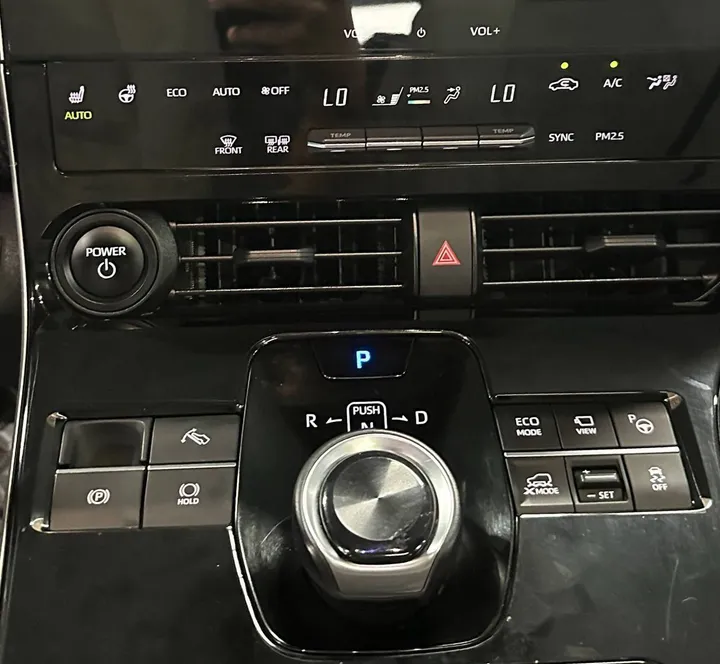 Toyota BZ4X AWD 2023 – photo 6