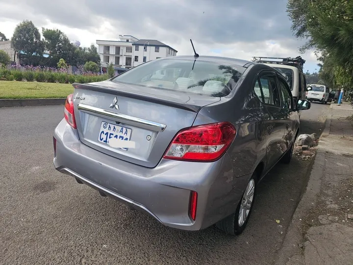 Mitsubishi Attrage 2022 Automatic – photo 4