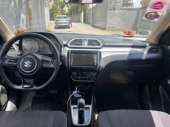 Suzuki Dzire 2022 Automatic – photo 5