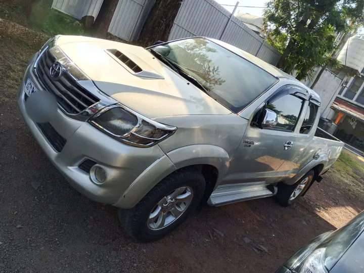 Toyota Hilux Double Cab Pickup – photo 6