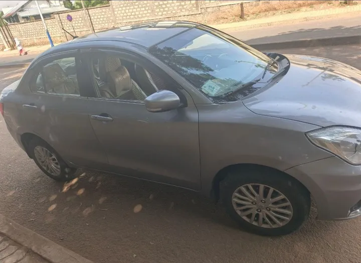 2022 Suzuki Dzire Automatic – photo 3