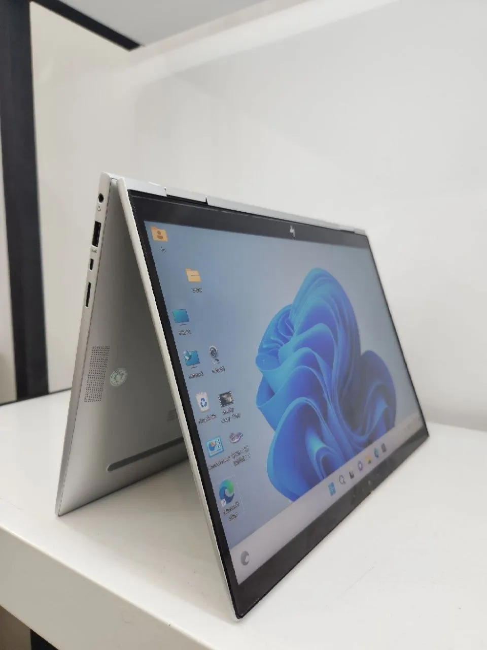 HP EliteBook X360 i7 13th Gen – photo 3