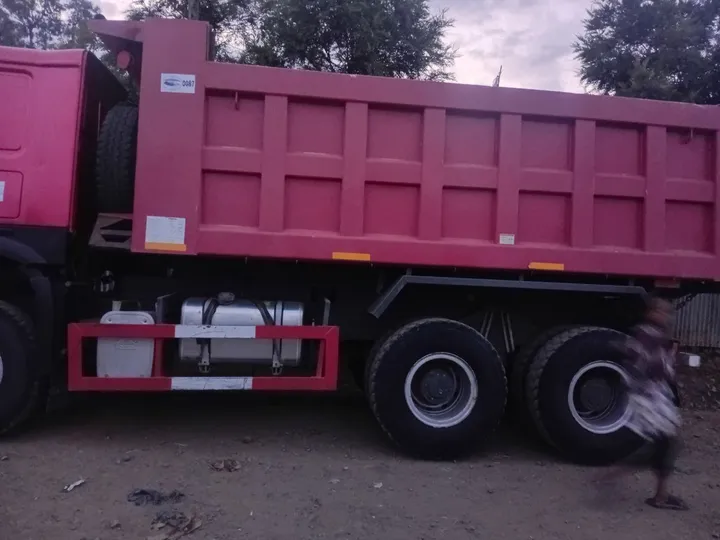 Sinotruk Howo Dump Truck 2025 – photo 3