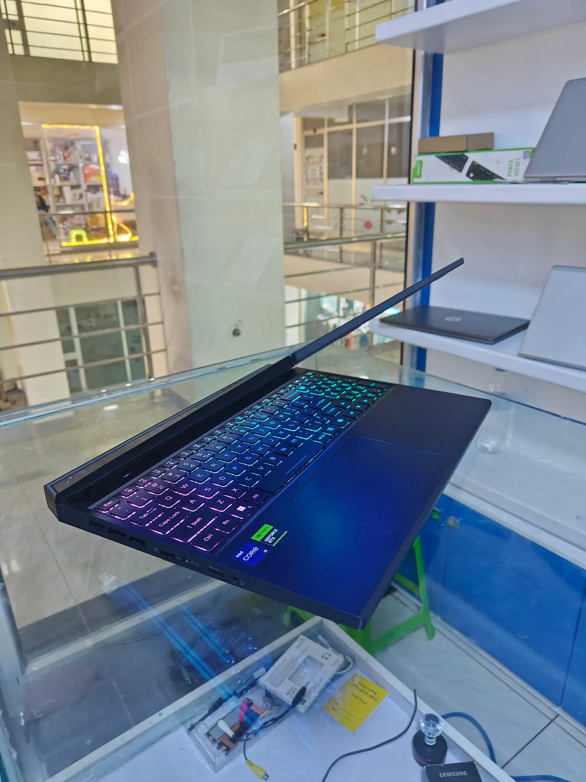 Acer Predator PHN16 Gaming Laptop – photo 4
