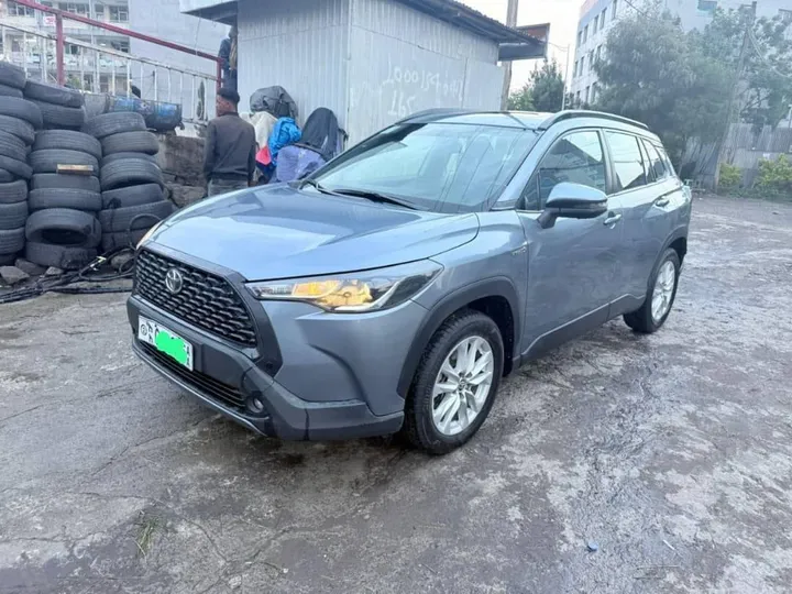 Toyota Corolla Cross Hybrid 2023 – photo 3