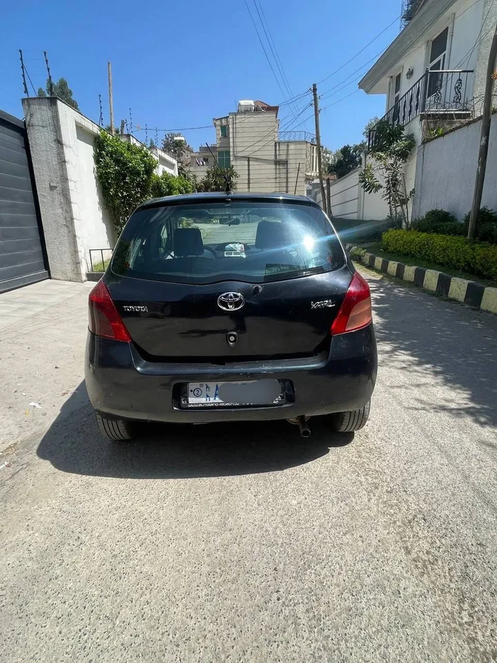 2007 Toyota Yaris Compact Manual – photo 9