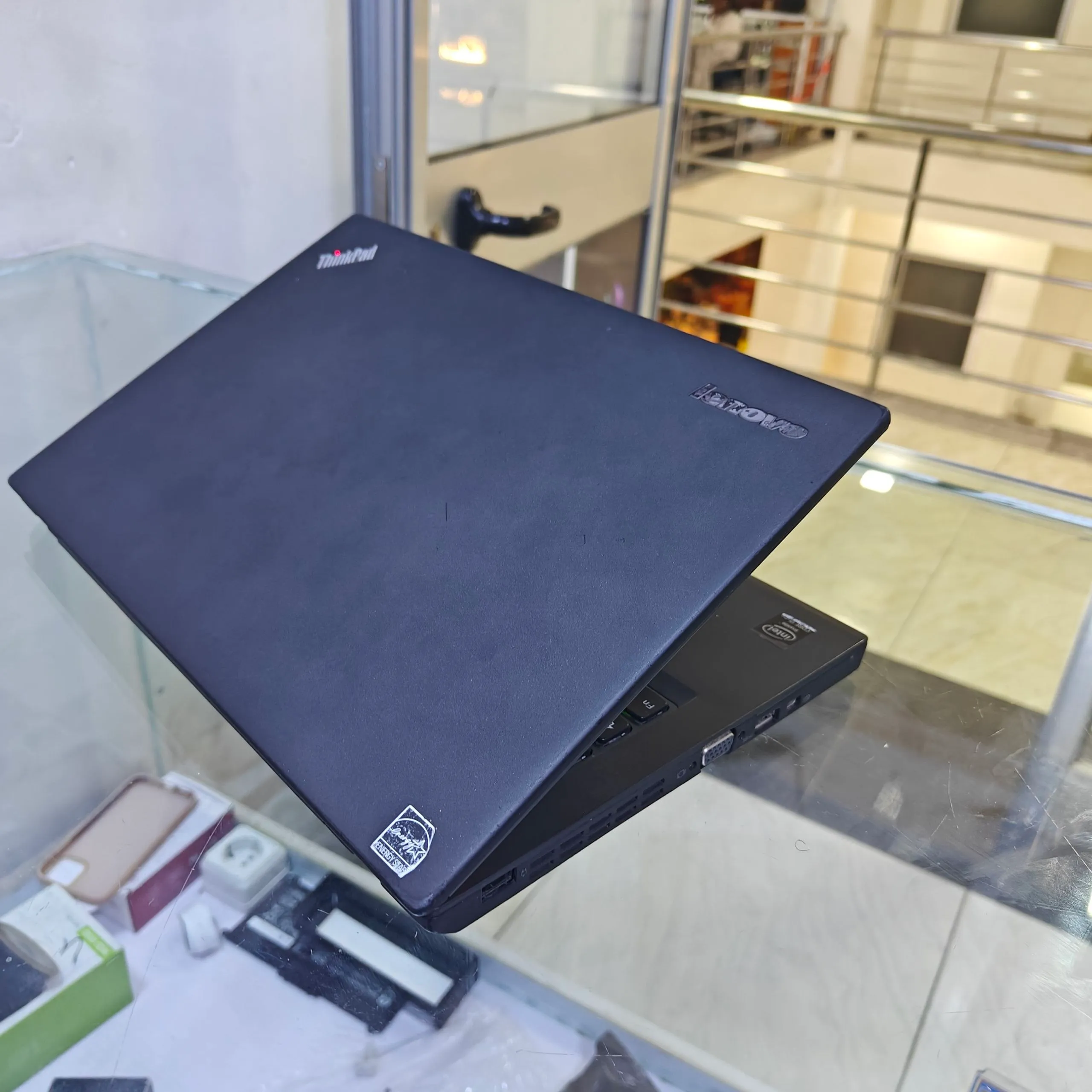 Lenovo ThinkPad X240 Laptop – photo 3