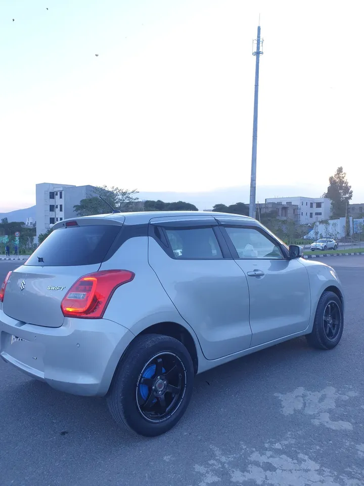 Suzuki Swift 2022 Automatic – photo 6