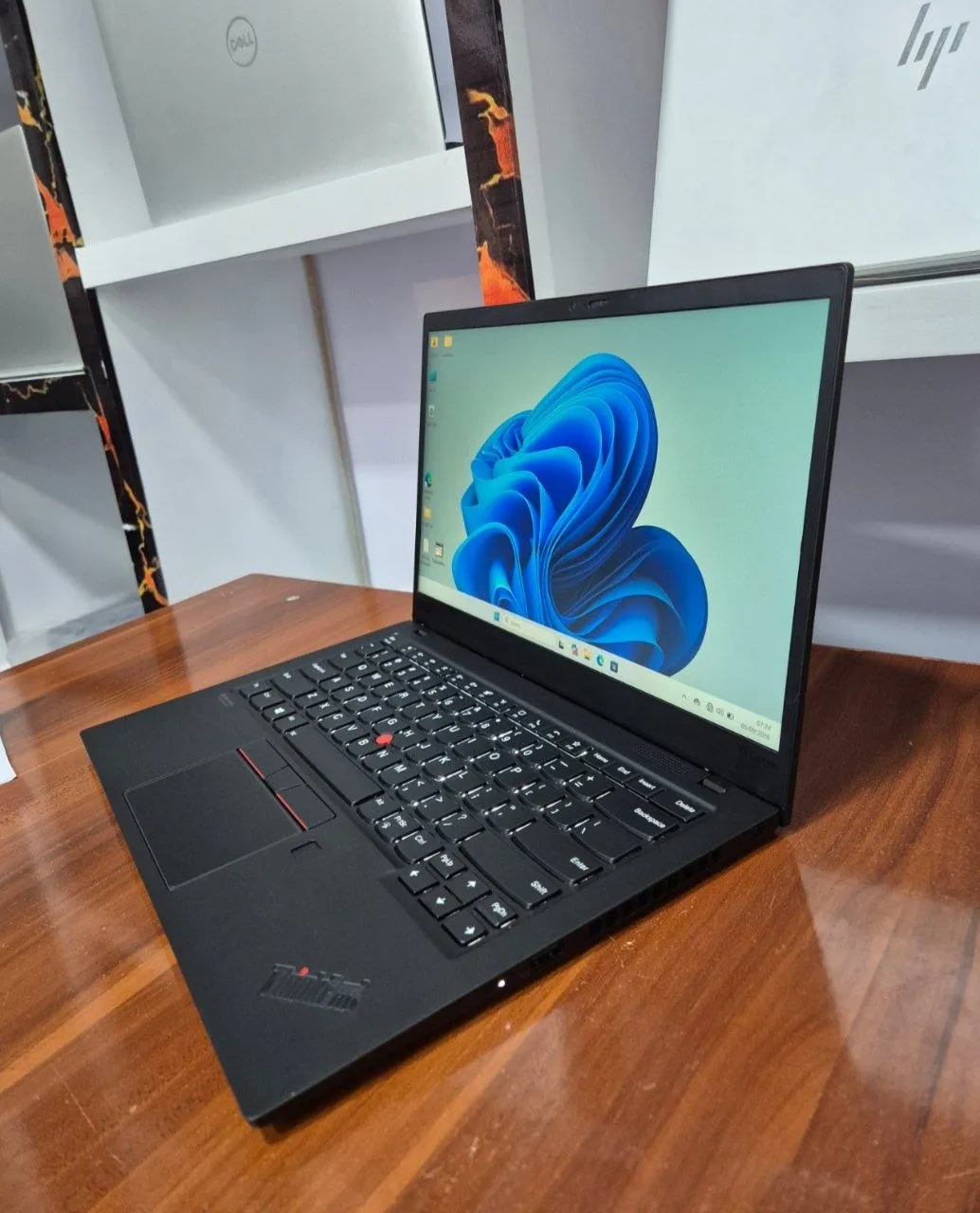 New Lenovo X1 Carbon Laptop – photo 3