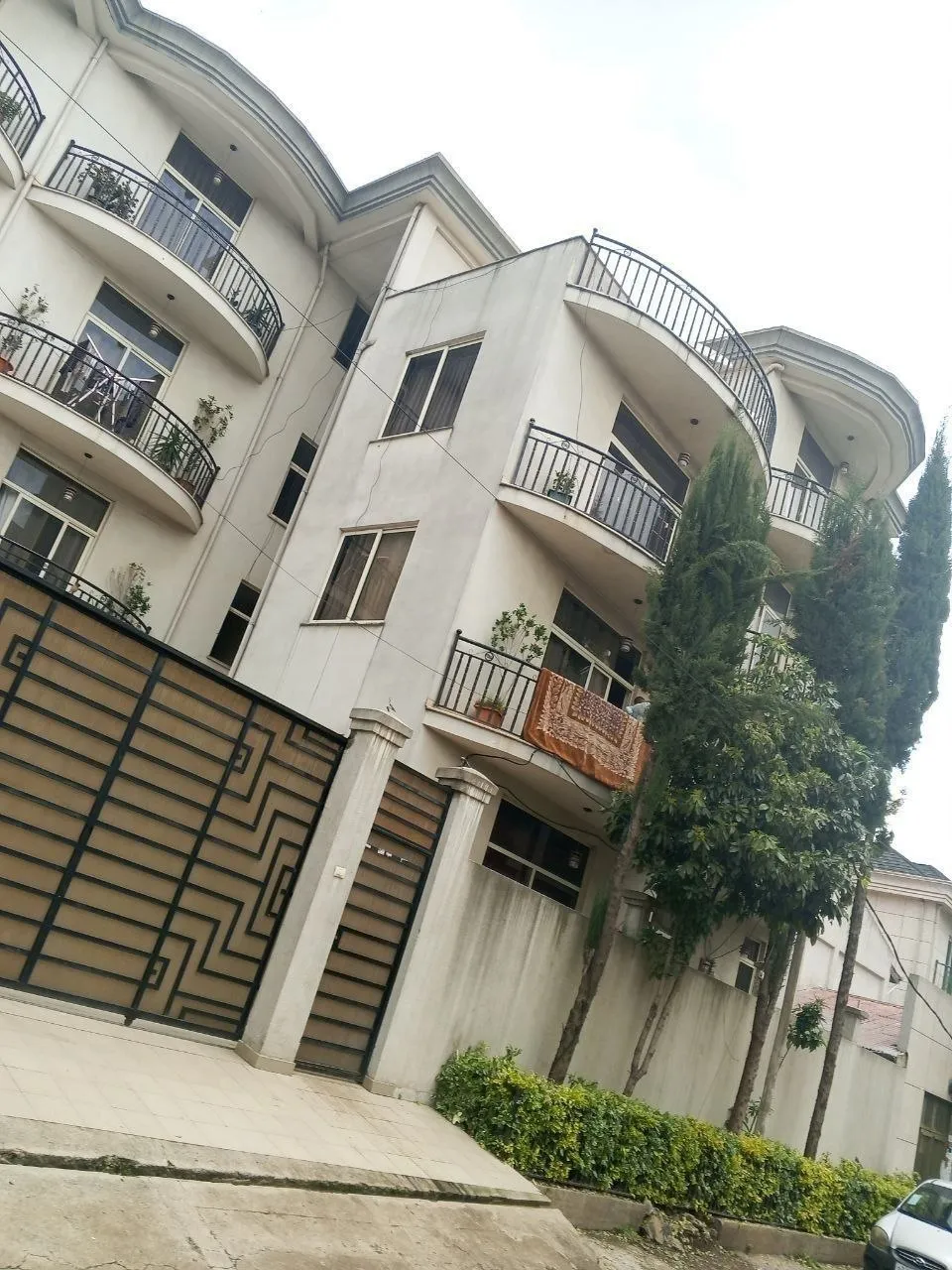 G+3 Apartment Building in Semit – photo 3