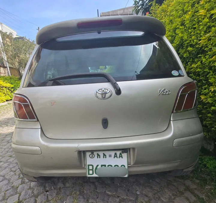 Toyota Vitz Yaris 2004 Manual – photo 5