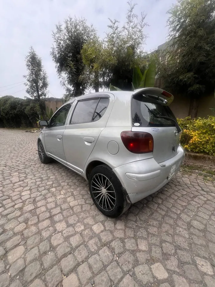 Toyota Vitz 2004 Automatic – photo 4