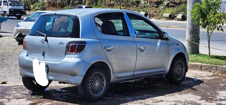 Toyota Vitz 2001 Automatic – photo 4