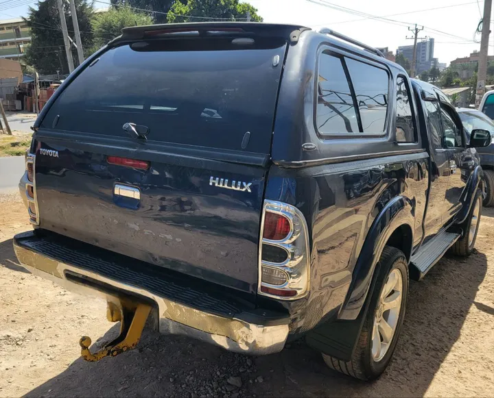 Toyota Hilux 2008 Manual – photo 5