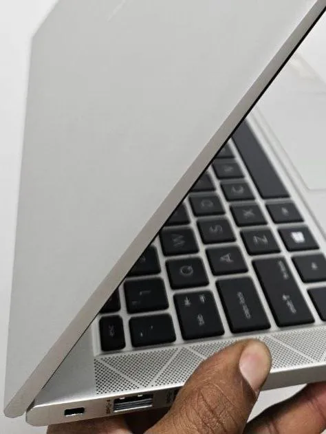 HP EliteBook 840 G8 Touchscreen – photo 4