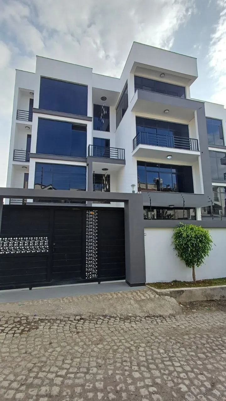 Modern G+3 House in CMC Compound – photo 9