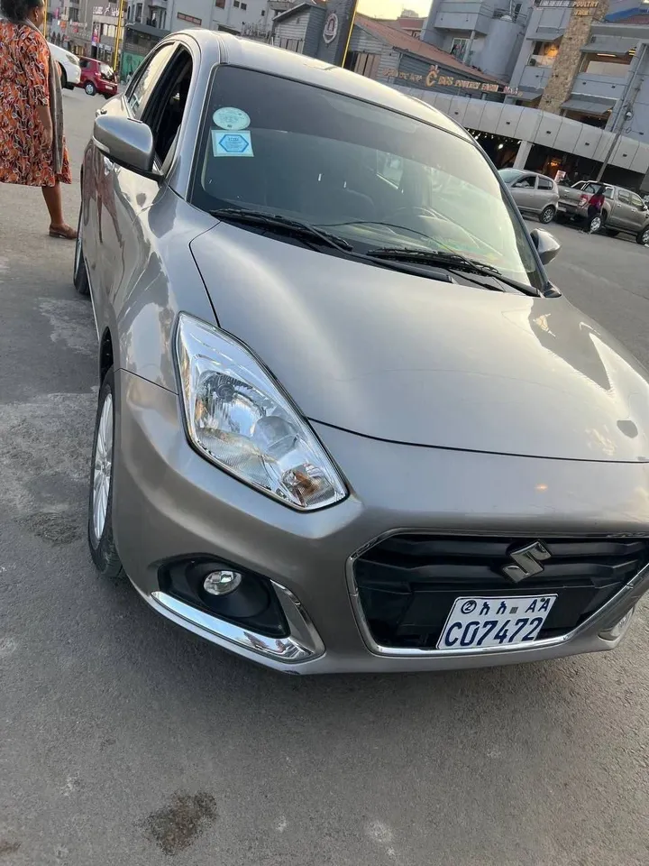 Suzuki Dzire 2022 Automatic Silver – photo 8