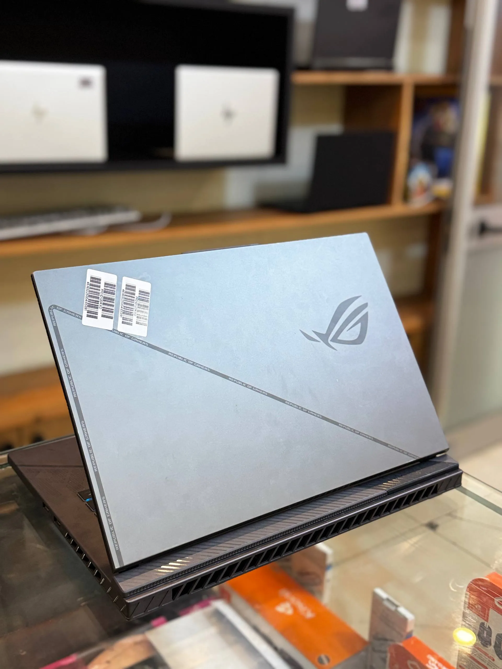 Asus ROG Strix G16 i9 RTX 4070 – photo 8
