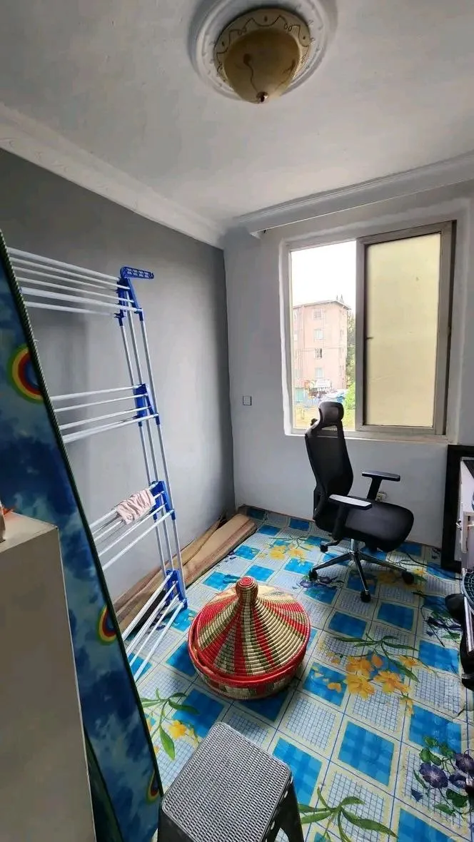2-Bedroom Summit Condominium 71sqm – photo 4