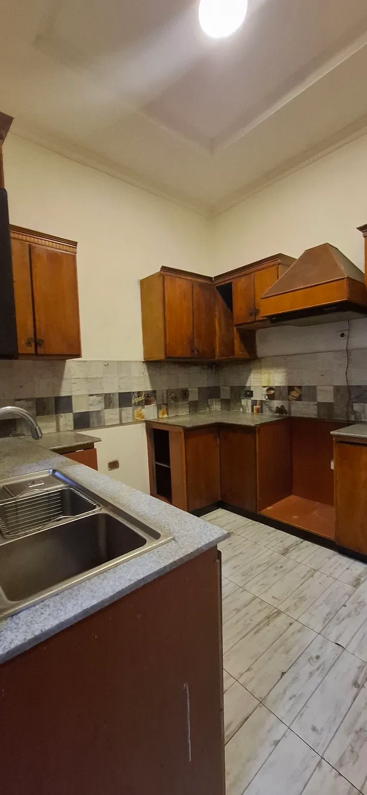 5 Bedroom Villa for Sale in Ayat – photo 6