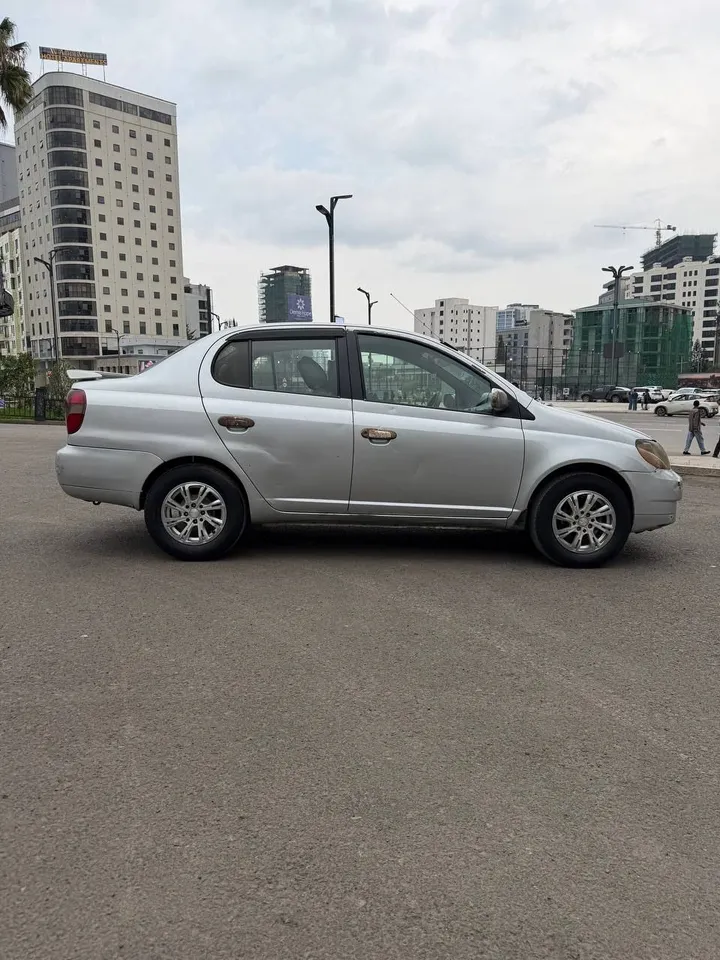 Toyota Platz 2001 Automatic – photo 4