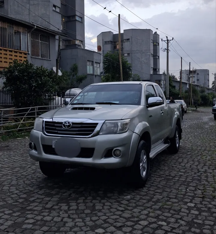 Toyota Hilux King Cab 2013 – photo 9