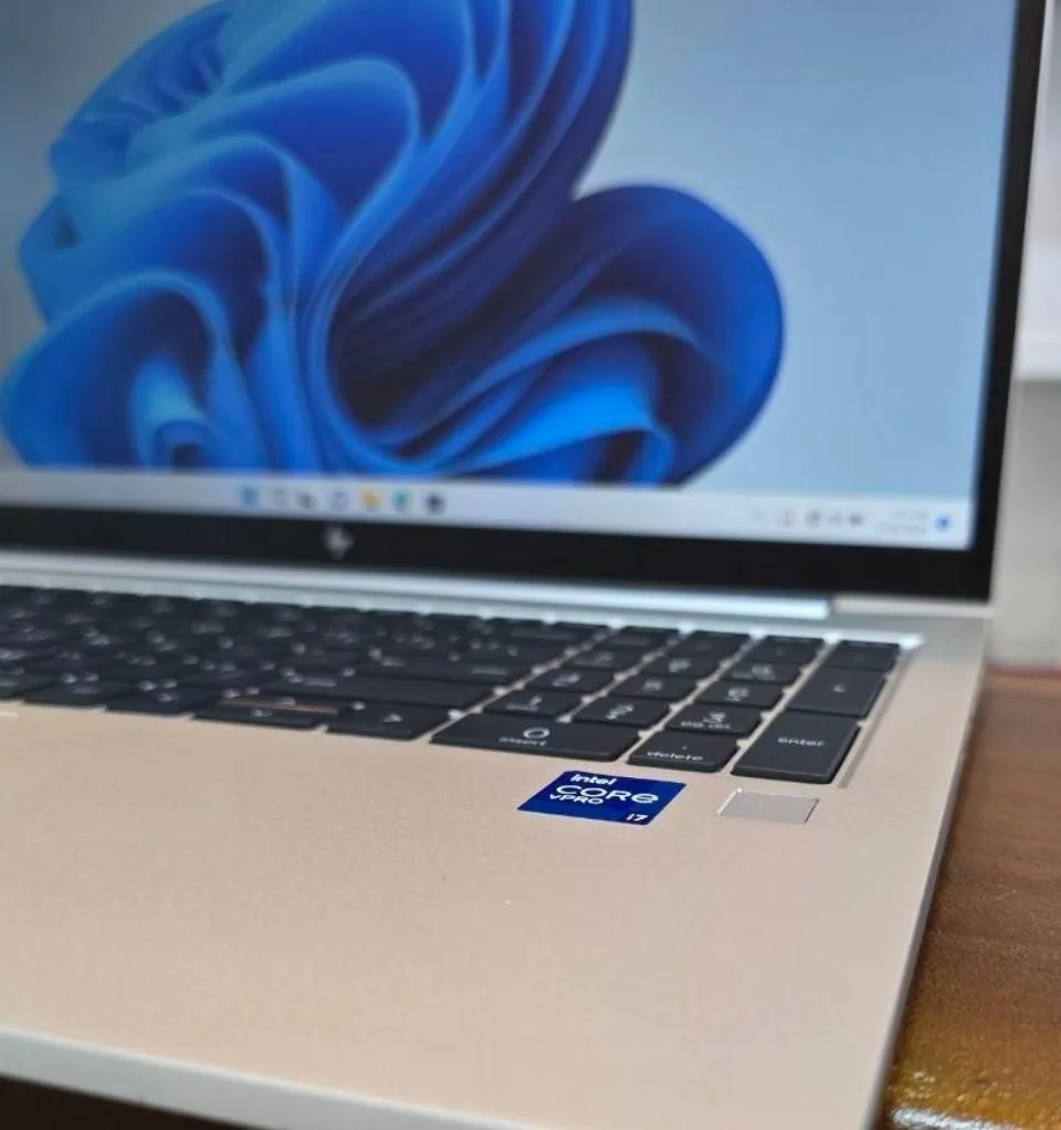 HP EliteBook 850 G8 Touch Laptop – photo 5