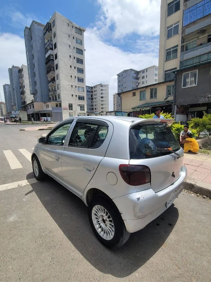 Toyota Vitz 2001 Automatic – photo 4