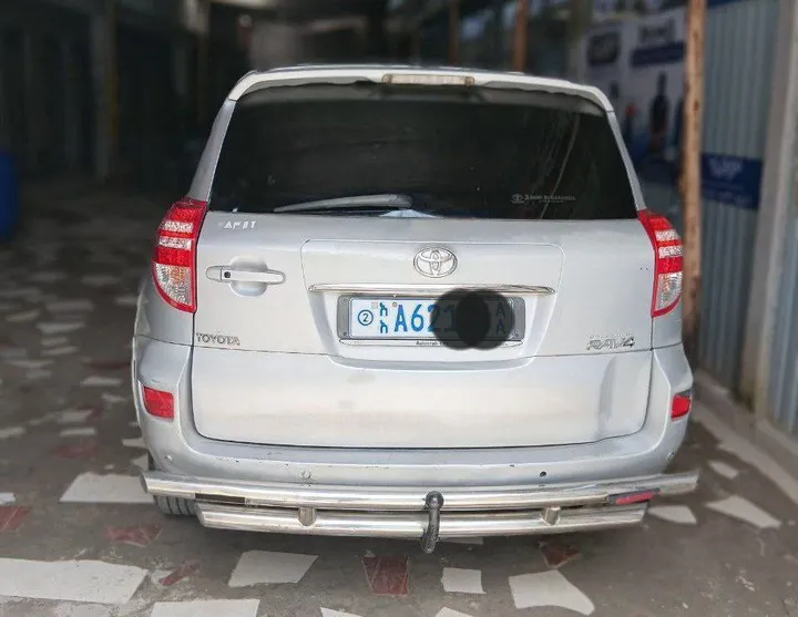 Toyota RAV4 2005 Silver Manual – photo 3