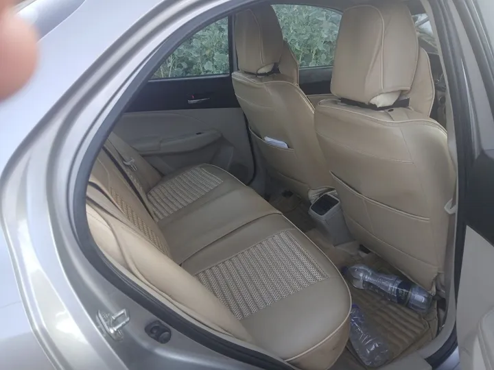 Suzuki Dzire 2022 Automatic – photo 4