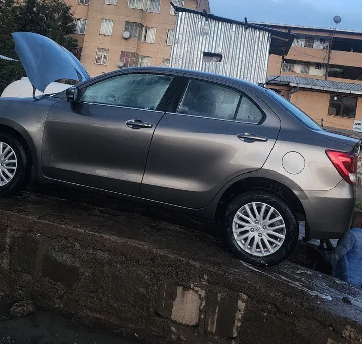 Suzuki Dzire 2022 Automatic – photo 5
