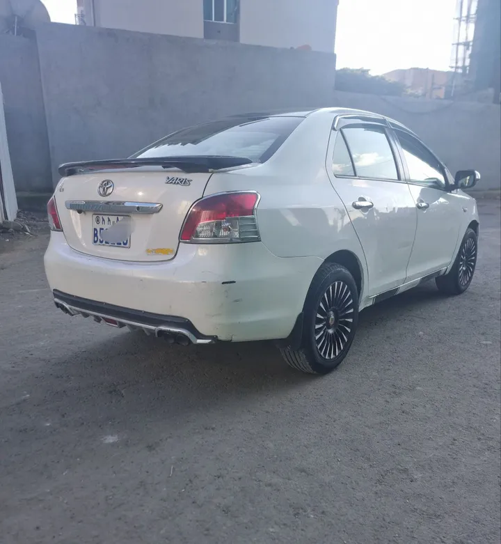 Toyota Yaris Belta 2010 1.0L – photo 5