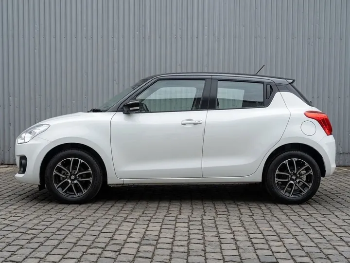 Suzuki Swift 2021 Automatic Petrol – photo 4