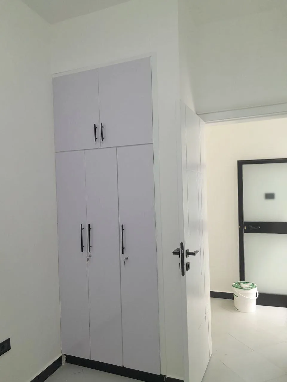 Modern 6-Bedroom Villa in Ayat – photo 5